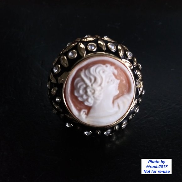 Amedeo NYC Medioevo Cameo Ring - Picture 7 of 12